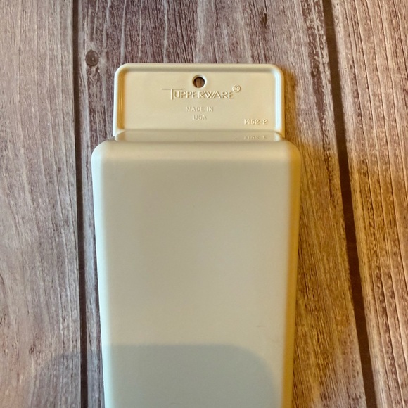 Tupperware Scoop - Picture 3 of 3